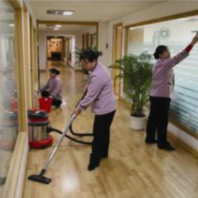 天河区沙东写字楼保洁员外包公司,专业清洁工上门打扫卫生